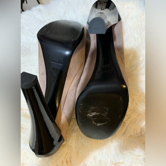 Louis Vuitton collection 2008 Suede color block pumps. - Picture 6 of 8